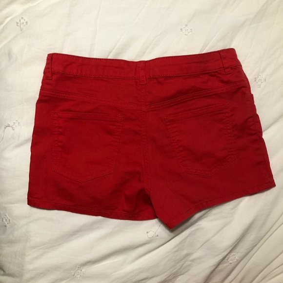 Women’s shorts - Picture 2 of 6
